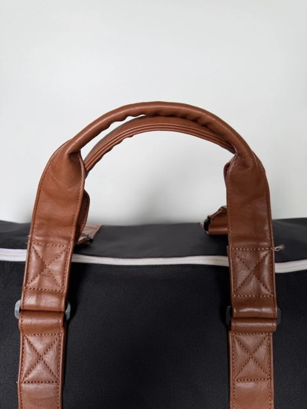Herschel Supply Co Novel Duffle Bag Black Tan Leather Trim Travel Weekender Gym